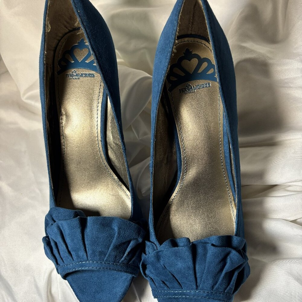 Women's Teal Blue Fashion Heels Size 8.5 Medium.  By Fergie